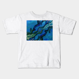 Reaching out across the sea (no text) Kids T-Shirt